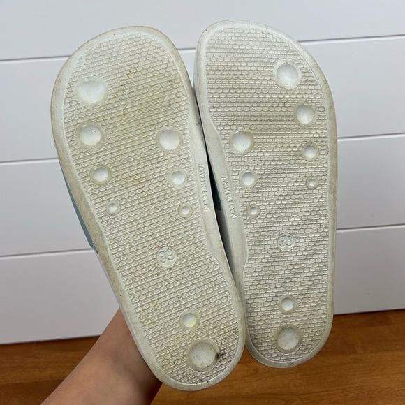 Greats Brooklyn pool slides baby blue sz 39 white casual slides - Picture 5 of 7